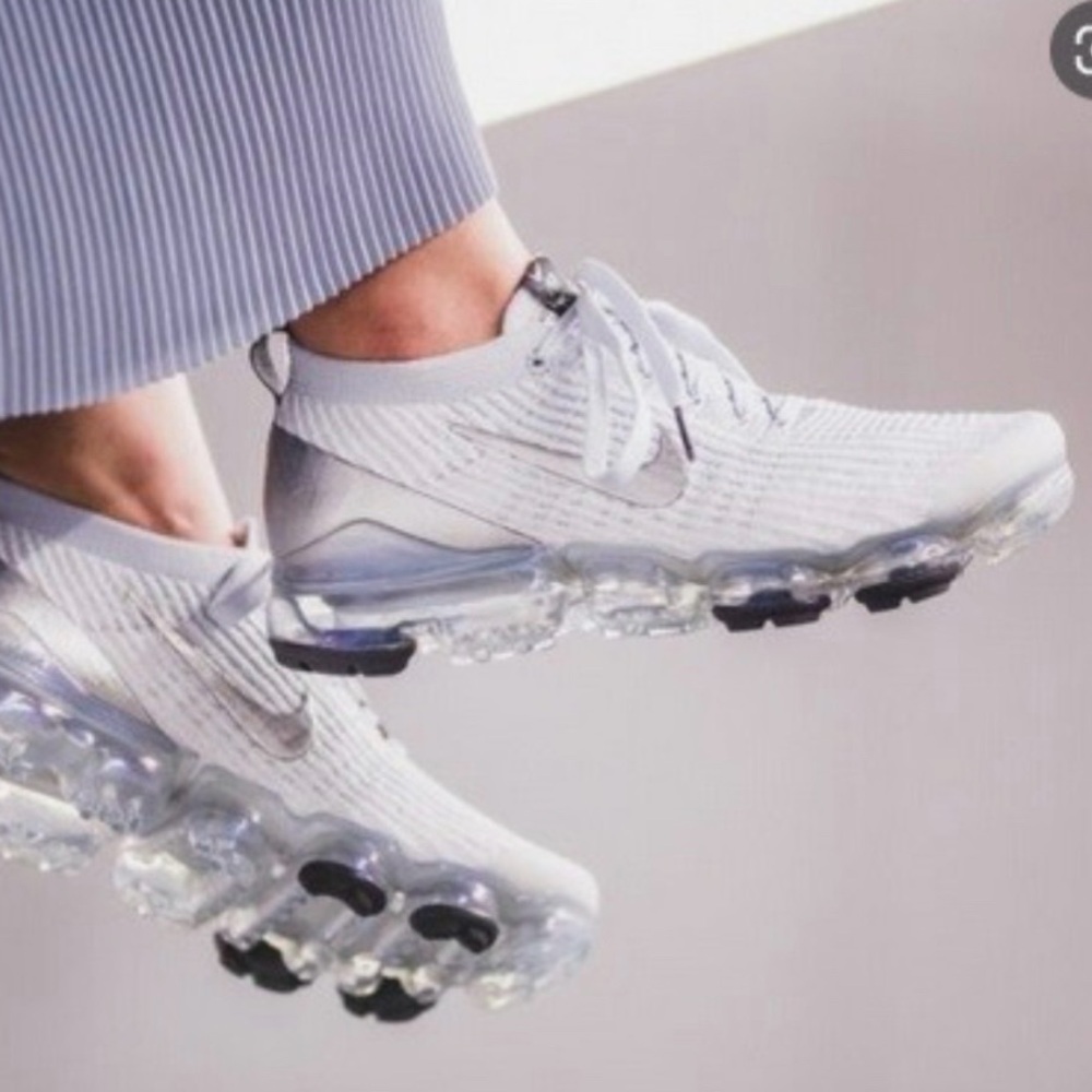 ✔️GUC✔️ NIKE Air Vapormax Flyknit 3 GS White Silver